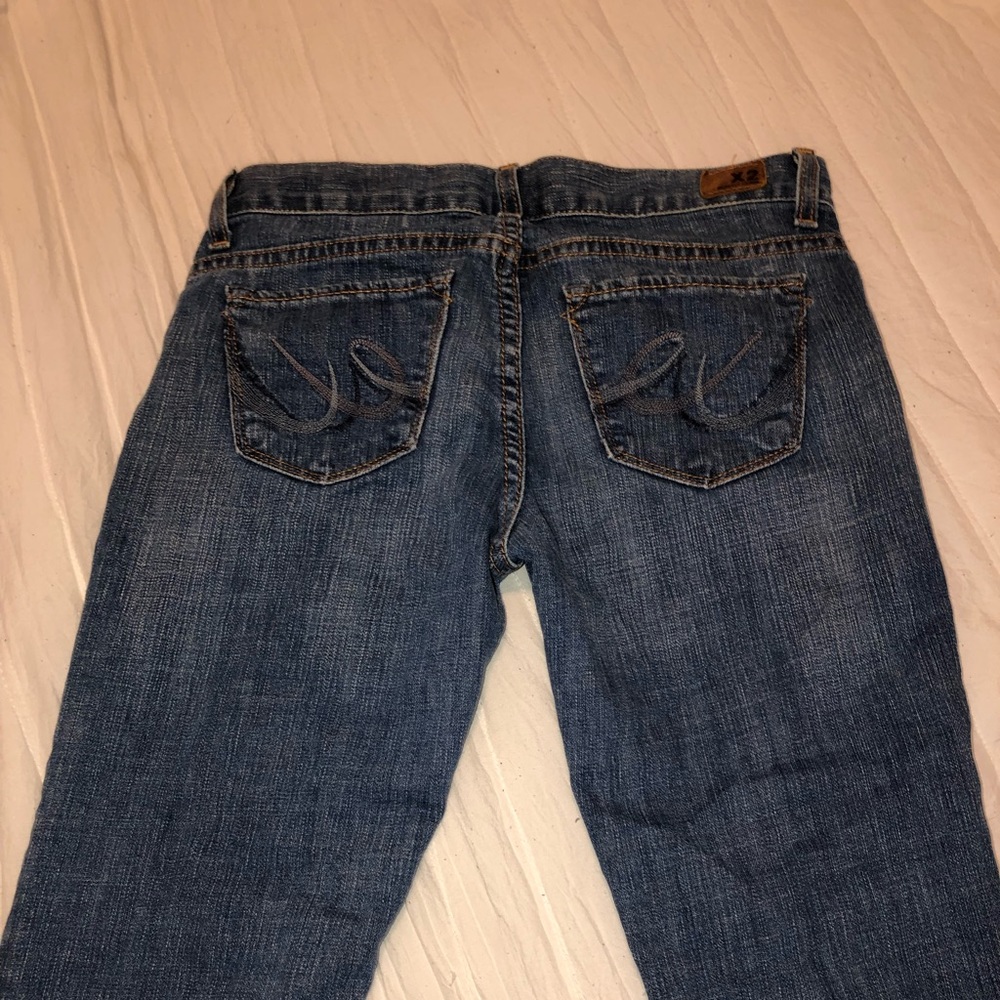 Low rise, boot cut women’s jeans - Picture 3 of 3